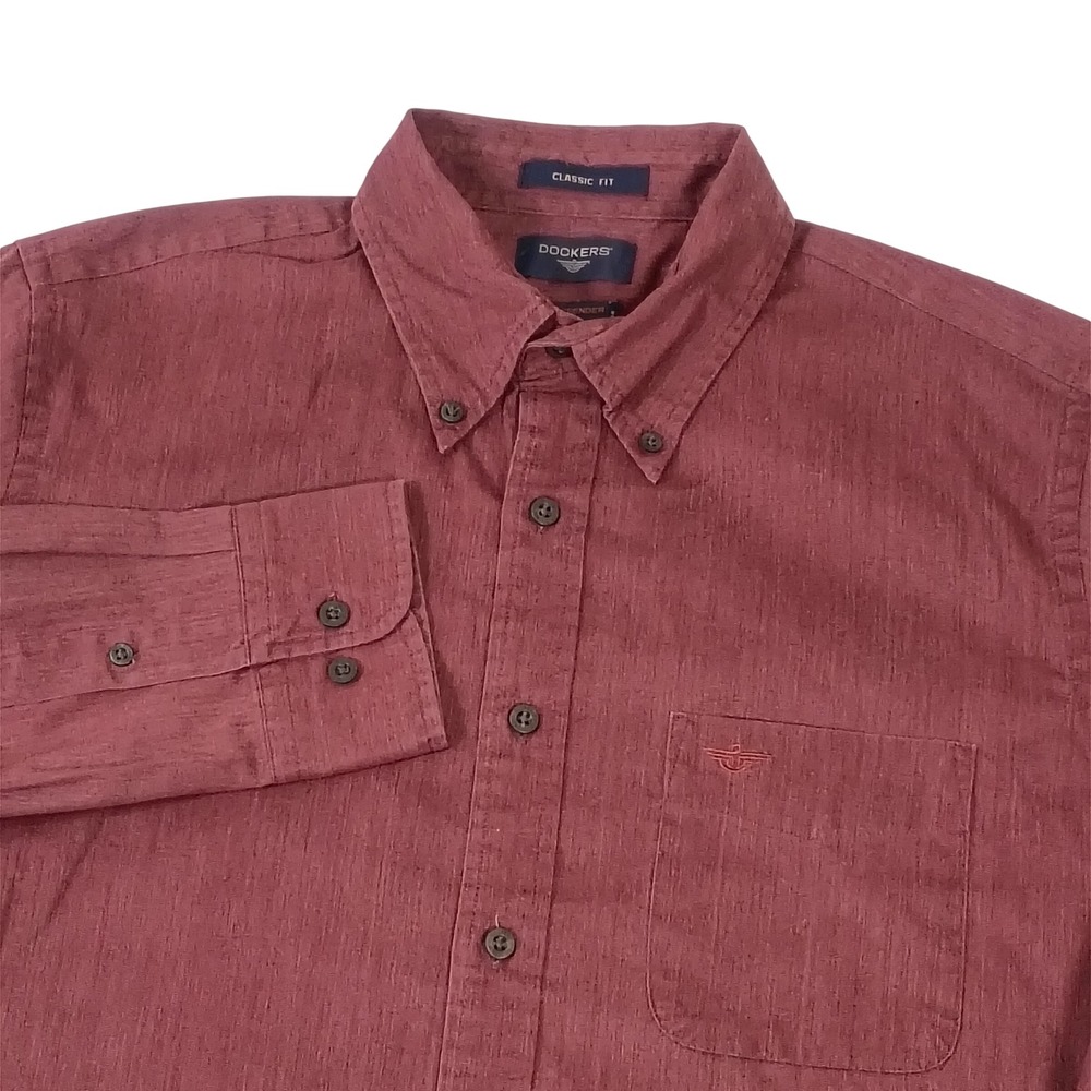 Dockers Stain Defender Mens Medium Burgundy Button Down Shirt Classic Fit Maroon
